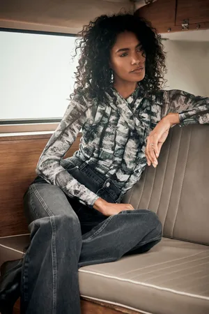 mint&berry Womens Abstract Mesh Print Top