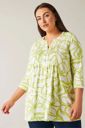 Evans Womens Curve Abstract Print Pintuck Blouse