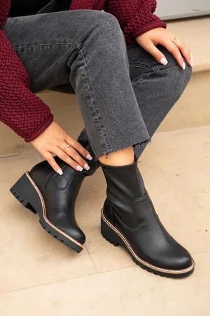 Linzi Black PU Trish Wedged Heel Ankle Boots AU 9 (EU 40)