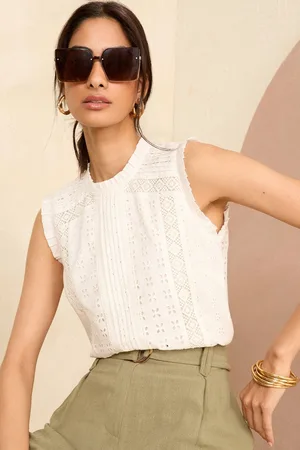 Love & Roses Womens Petite Pintuck Broderie Shell Top