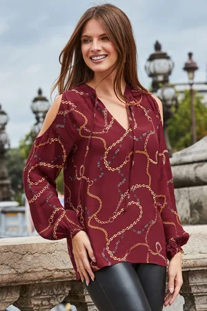 Sosandar Womens Chain Print Cold Shoulder Top