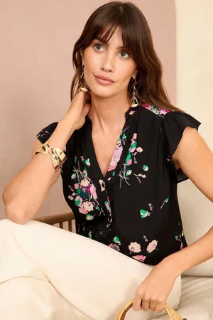 Love & Roses Womens Floral Ruffle Trim V Neck Flutter Sleeve Blouse
