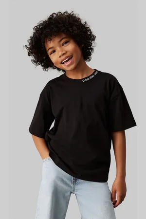 Calvin Klein Boys Relaxed 100% Cotton Neck Embroidered Short Sleeved T-Shirt