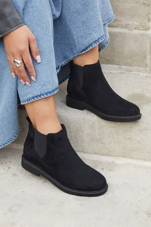 Linzi Black Suede Fauna Wide Fit Chelsea Boots With Stretch Side Panel AU 7 (EU 38)