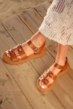 Linzi Brown Hattie Flatform Gladiator Studded Sandals AU 10 (EU 41)