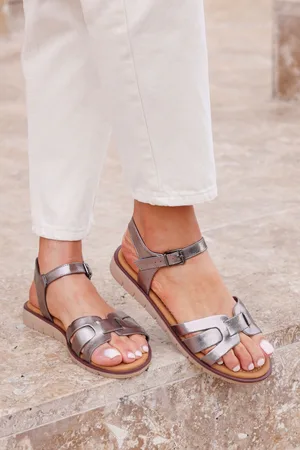 Linzi Silver Twirl Cut Out Front Strap Sandals AU 7 (EU 38)