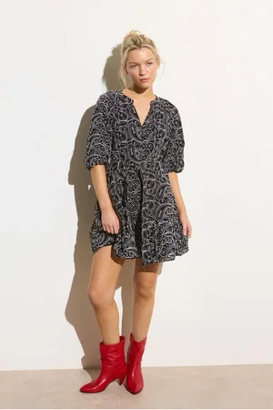 Oliver Bonas Contrast Broderie Tiered Mini Dress 8