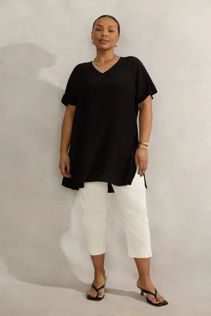 Live Unlimited London Black Curve Woven V-Neck Side Split Tunic 20