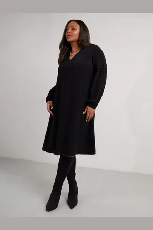 Live Unlimited London Curve Lace Detail Long Sleeve Dress AU 16