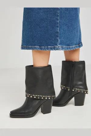 Simply Be Black Western Cuff Studded Ankle Boots In Wide Fit AU 9 (EU 41)