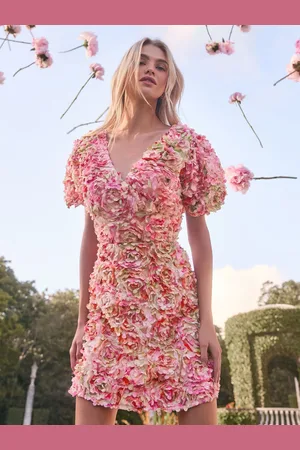 Lipsy London Textured 3D Floral Short Sleeve Skater Mini Dress 8