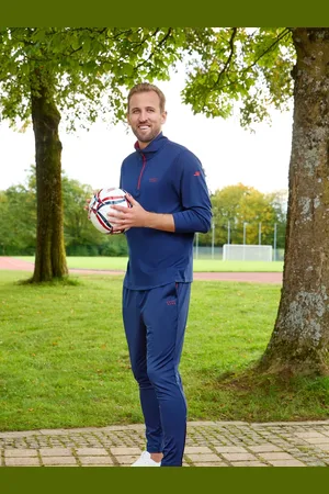 Skechers Navy Harry Kane Charge 1/4 Zip Top M