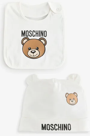 Moschino Cream Baby Logo Hat and Bib Giftset With Giftbox 3-6 Mths (68 cm)