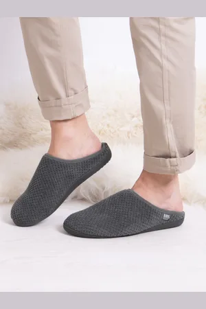 Totes Grey Mens Isotoner Swept Back Popcorn Mule Slippers AU 9 (EU 42.5)