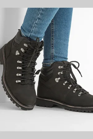 Tog 24 Black Outback Walking Boots AU 7 (EU 38)