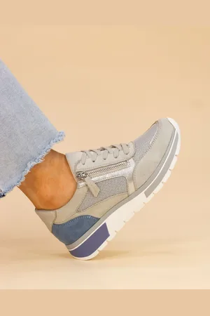 Lunar Haller Trainers AU 9 (EU 40)