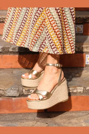 Linzi Tahiti Cross-Over Front Wedges AU 6 (EU 37)