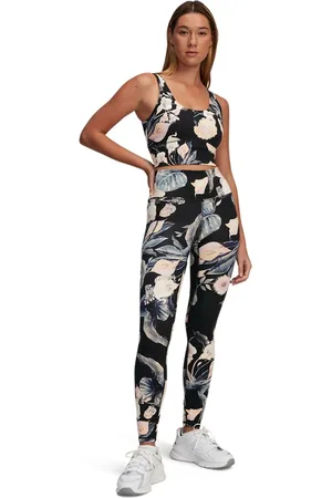 Under Armour Black Meridian Fitted Crop Tank S