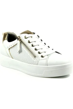 Lunar Nia White Trainers AU 8 (EU 39)