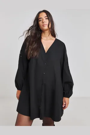 Simply Be Embroidered Shift Dress AU 18