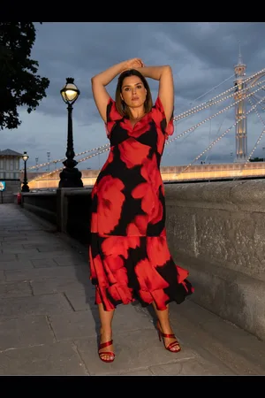 Live Unlimited London Floral Ruffle Shoulder Maxi Dress AU 28