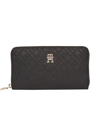 Tommy Hilfiger Black Large Zip Wallet One