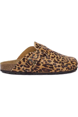 CELTIC & CO. Stud Strap Clogs AU 7 (EU 38)