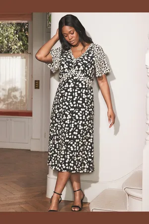 Live Unlimited London Curve Mono Print V-Neck Midaxi Dress AU 16