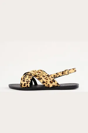 Love & Roses Tan Leather Leopard Print Toe Loop Buckle Flat Sandals eu38uk5