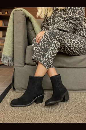 Novo Black Standard Fit Gala Square Toe Chelsea Ankle Boots AU 5 (EU 36)