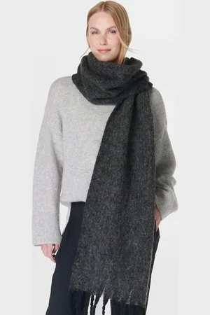 Sweaty Betty Black Soft Cloud Scarf One