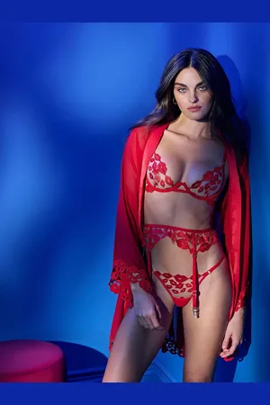 BlueBella Red Marian Kimono XXL