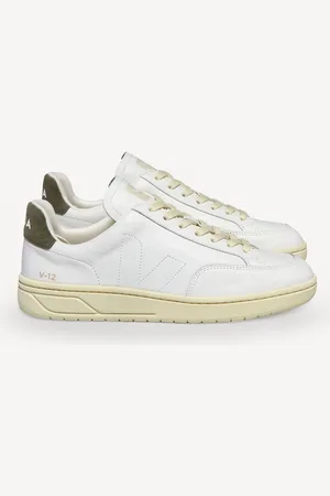 Veja V-12 White Trainers AU 11 (EU 45)