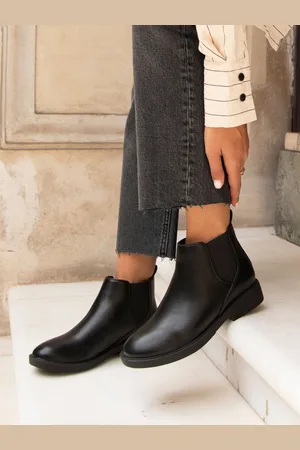 Linzi Black PU Karina Chelsea Boots With Stretch Side Panel AU 9 (EU 40)