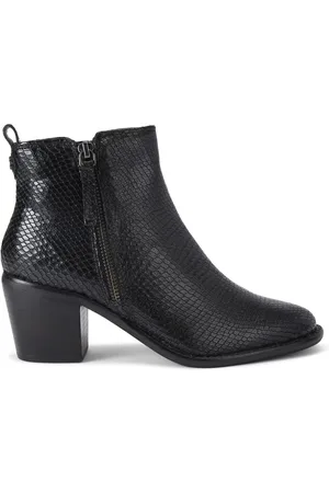 Carvela Secil Boots AU 6 (EU 37)