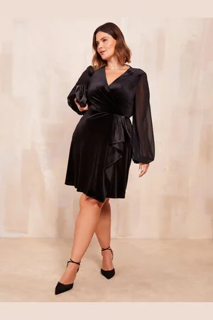 Friends Like These Curve Long Sleeve Printed Velvet Mini Dress AU 16