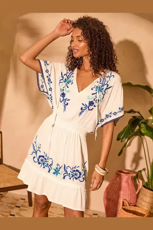 Love & Roses White Embroidred Shirred Waist Kaftan M