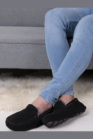 Totes Black Mens Isotoner Real Suede With Closed Stitch Moccasin Slippers AU 11 (EU 45)