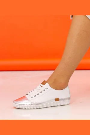 Lunar Starlet II Plimsoll Leather Shoes AU 5 (EU 36)