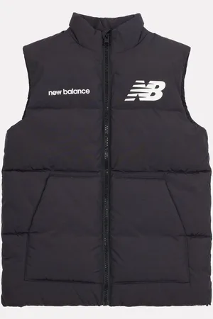 New Balance Black Boys Graphic Logo Quilted Gilet 8