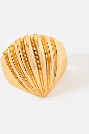 mint&berry Gold Tone Statement Shell Ring M-L