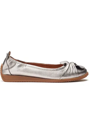 Moda In Pelle Echium Slip-On Leather Flat With Twisted Knot Detail Shoes AU 7 (EU 38)