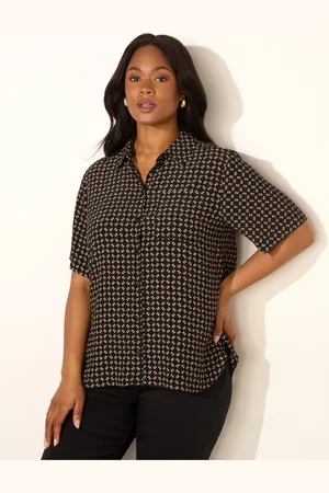 Live Unlimited London Curve Geo Print Short Sleeve Shirt AU 14