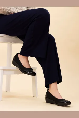 Lunar Natasha II Comfort Shoes AU 6 (EU 37)