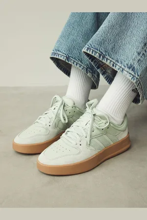 adidas Green Court 24 Shoes AU 9.5 (EU 41.5)