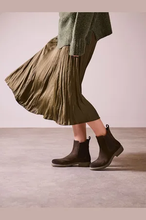 CELTIC & CO. Essential Chelsea Ankle Brown Boots AU 7 (EU 38)