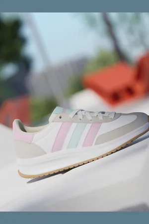 adidas White/Pastel Run 70s 2.0 Trainers AU 3.5 (EU 36)