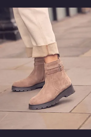 Next Neutral Forever Comfort Chelsea Buckle Leather Ankle Boots AU 9 (EU 41)