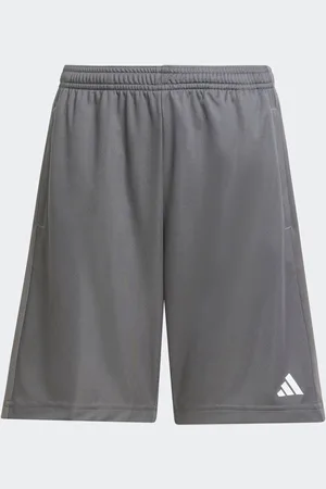 adidas Essentials Shorts 13