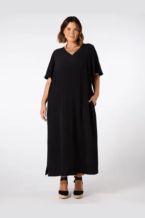Live Unlimited London Curve V-Neck Scallop Rib Dress AU 20